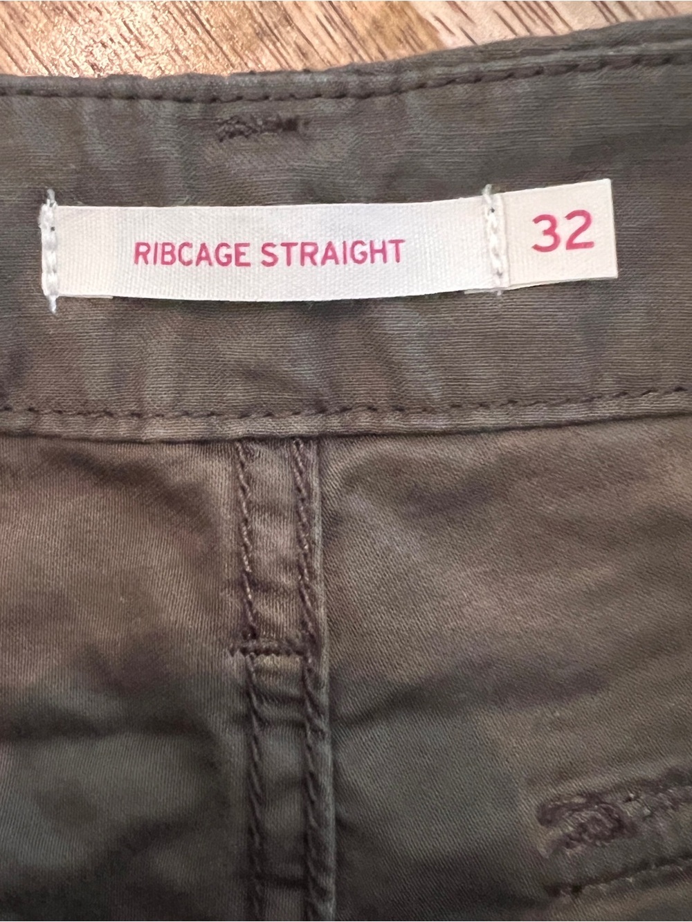 Levi’s Ribcage Straight Olive Green Utility Pants High Rise Size 32 - Picture 5 of 9